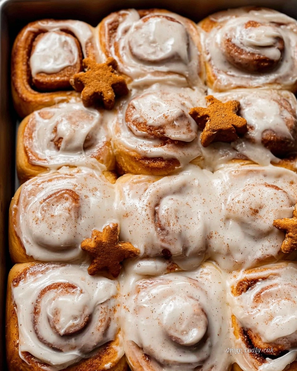 Soft Gingerbread Cinnamon Rolls 126 Soft Gingerbread Cinnamon Rolls