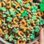 Leprechaun-Snack-Mix-Sweet-Salty-St.-Patricks-Party-Mix-Recipe
